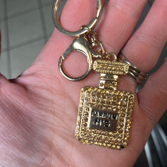 NEW gold with rose gold perfume keychain - Picture 2 of 9